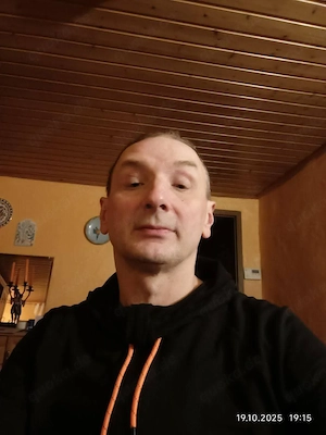 Bekannte für Schauen von erotischen Videos gesucht Bild 4