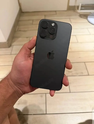 iPhone 15 Pro Max 250 GB Schwarz Bild 4