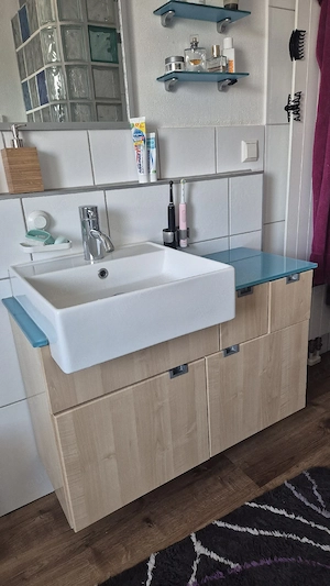 Waschbeckenunterschrank