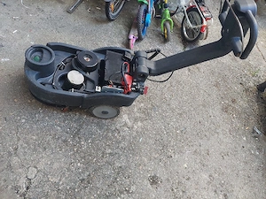 Scheuersaugmaschine Marke Kareima, Modell Skippy 36. Bild 2