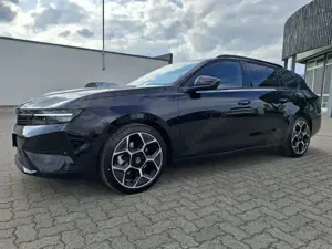Opel Astra L Sports Tourer 1.2 Ultimate 48V Hybrid