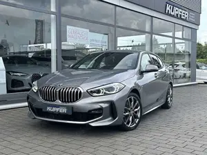 BMW 120 i M Sportpaket LED°grNavi-HIFI°beh.MFLLK°18