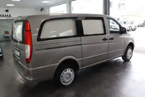 Mercedes-Benz Vito 4x4 Hentschke Bestattungswagen/Leichenwagen Bild 3