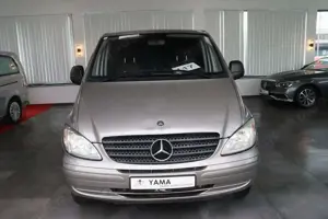 Mercedes-Benz Vito 4x4 Hentschke Bestattungswagen/Leichenwagen Bild 2