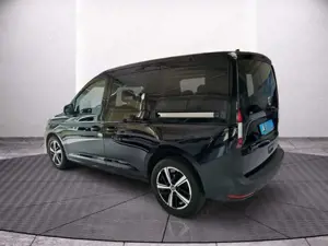 Volkswagen Caddy 1.5 TSI NAVI LM17 PANO RFK SHZ GJR Bild 5