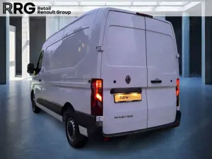 Renault Master FWD Kasten extra L2H2 3,5t Blue dCi 130 E Bild 4