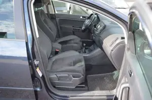 Volkswagen Golf Plus VI Highline 2,0 TDI*Navi*PDC*AHK* Bild 3