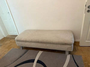 Ecksofa mit Hocker zu Verschenken