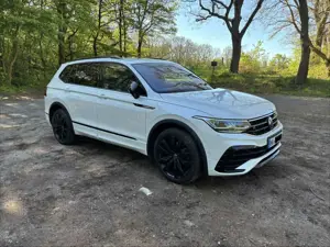 Volkswagen Tiguan Allspace R-Line 4Motion Black Style