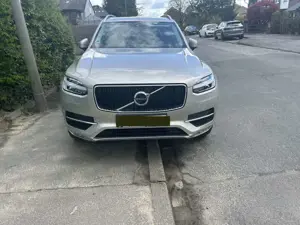 Volvo XC90 XC90 D5 AWD Momentum, Volvo Selekt Garantie, 7 Sitze, Scheckheftgepflegt, Leder