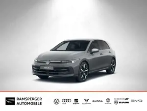 Volkswagen Golf VIII 1.5 eTSI DSG Style AHK Matrix Navi Kam