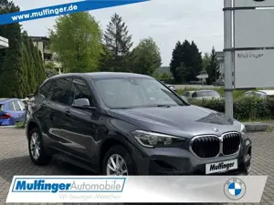 BMW X1 BMW  sDrive20i Navi DAB Rückfahrkam ColorVergl