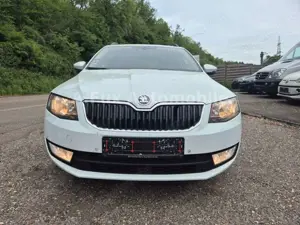 Skoda Octavia Combi Ambition Klimaautomatik  N