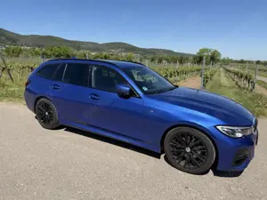 BMW 320 320i Touring Aut. Sport Line