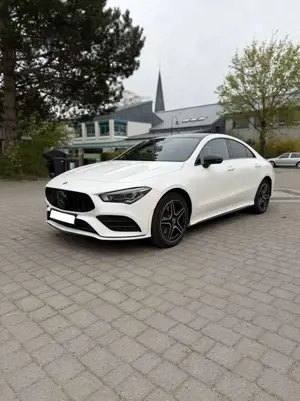 Mercedes-Benz CLA 250 e 8G-DCT AMG Line