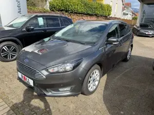 Ford Focus Turnier 1.0 EcoBoost Titanium