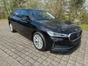 Skoda Superb Selection 2.0 TDI 4x4  AHK STANDHEIZUNG MATRIX