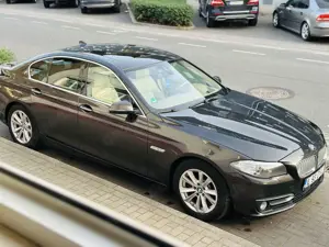 BMW 530 530d Sport-Aut. Modern Line Bild 1