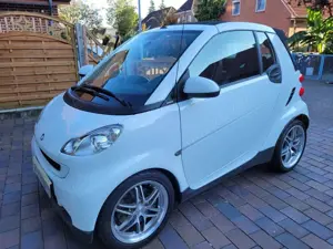 smart forTwo Smart ForTwo Brabus mit Navigation