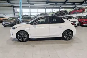 Opel Corsa -e Elektro GS *LED*Pano*Navi* Bild 4