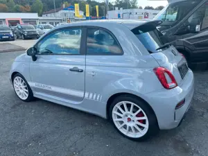 Abarth 595 essesse/Beats/Akrapovic/INsp. Neu