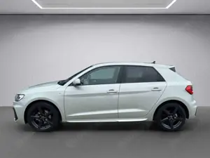 Audi A1 Sportback 30 1.0 TFSI S line Bild 3