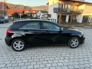 Mercedes-Benz A 220 A-Klasse Diesel CDI (BlueEFFICIENCY) 7G-DCT Style Bild 5