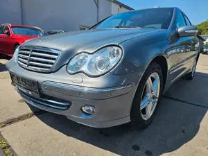 Mercedes-Benz C 200 Aut., Steuerkette neu, 1 Jahr Garantie