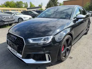 Audi RS3 Limo 2.5 TFSI Quattro Matrix Pano 280KMh BO