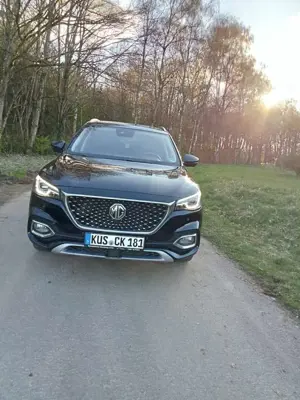 MG EHS EHS PHEV Luxury Bild 4