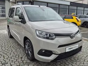 Toyota Proace City Verso L1 Team Deutschland 1.2