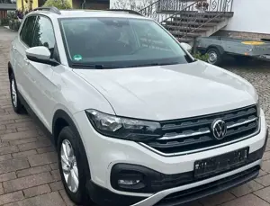 Volkswagen T-Cross Life 1.0 TSI 70 KW Navi,AHK,Sitzhzg