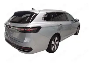 Volkswagen Passat Variant ELEGANCE 1.5eTSI 177PS DSG HYBRID ACC.5J-G.AHK.ARE Bild 4