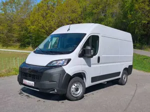 Peugeot Boxer Kasten 333 L2H2 BlueHDi 140 AHK,RFK,7"Audio,Cargo
