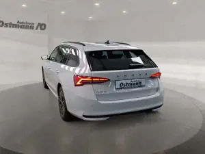 Skoda Octavia Combi 2.0 TDI Balance Kamera/ACC/AHK/LED Bild 2