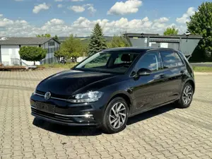 Volkswagen Golf Golf 1.5 TSI Sound DSG