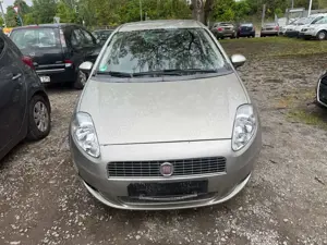 Fiat Grande Punto Grande Punto  5-Türer 1.4 8V Dualogic Speed