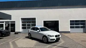 BMW 116 d Sport Line Autom Navi LED 17 Zoll