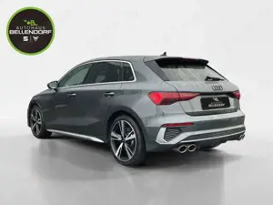 Audi S3 quattro 2.0 TFSI S tronic Sportback Schiebeda Bild 3