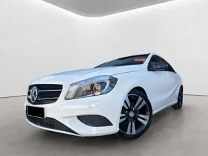 Mercedes-Benz A 200 NIGHT PAKET|BiXENON|