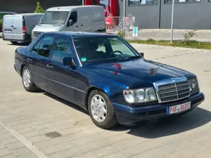 Mercedes-Benz 280 E 280