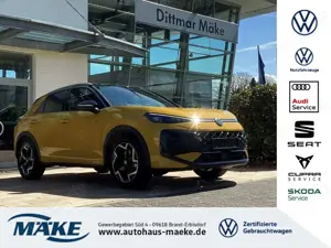 Volkswagen T-Roc R-Line 1.5 eTSI DSG LED+ ACC RFK NAV ALU