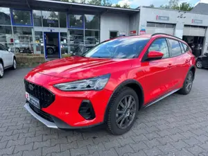 Ford Focus Turnier Active Navi LED Blendfreies Fernl. Kurvenl