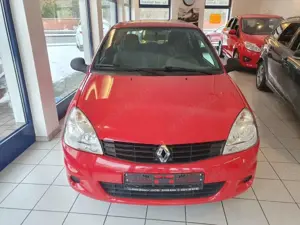 Renault Clio - 1. Hand - Tüv neu