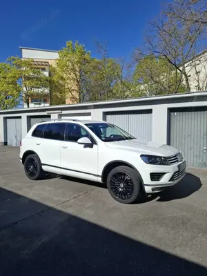 Volkswagen Touareg 3.0 V6 TDI Blue Motion DPF Automatik