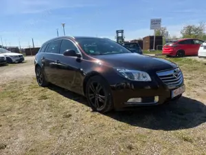 Opel Insignia Sports Tourer Navi/sitzh/Tepo/PDC/Xenon/Leder