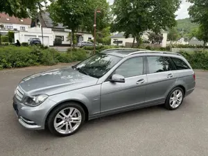 Mercedes-Benz C 200 T CDI DPF (BlueEFFICIENCY) 7G-TRONIC Avantgarde