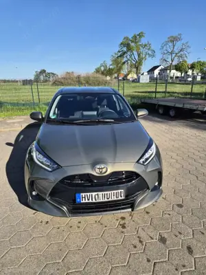 Toyota Yaris Hybrid Basis