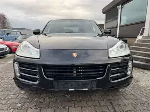 Porsche Cayenne S TÜV abgelaufen