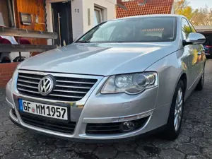 Volkswagen Passat Volkswagen Passat1.6FSI Highline Alcantara